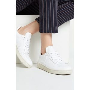 Veja V-10 Lace Up Sneakers